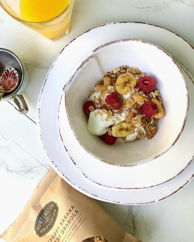 midtownoliveoil's tweet photo. Breakfast goals start with @huntingtonprovisionco granola! We sell a variety of flavors in all three of our locations, making it easy to make the breakfast parfait of your dreams😍
.
#huntingtonprovisionsco #granola #breakfast #breakfastparfait #parfa… https://t.co/ot7OOXkfkL https://t.co/azOaos5w5B