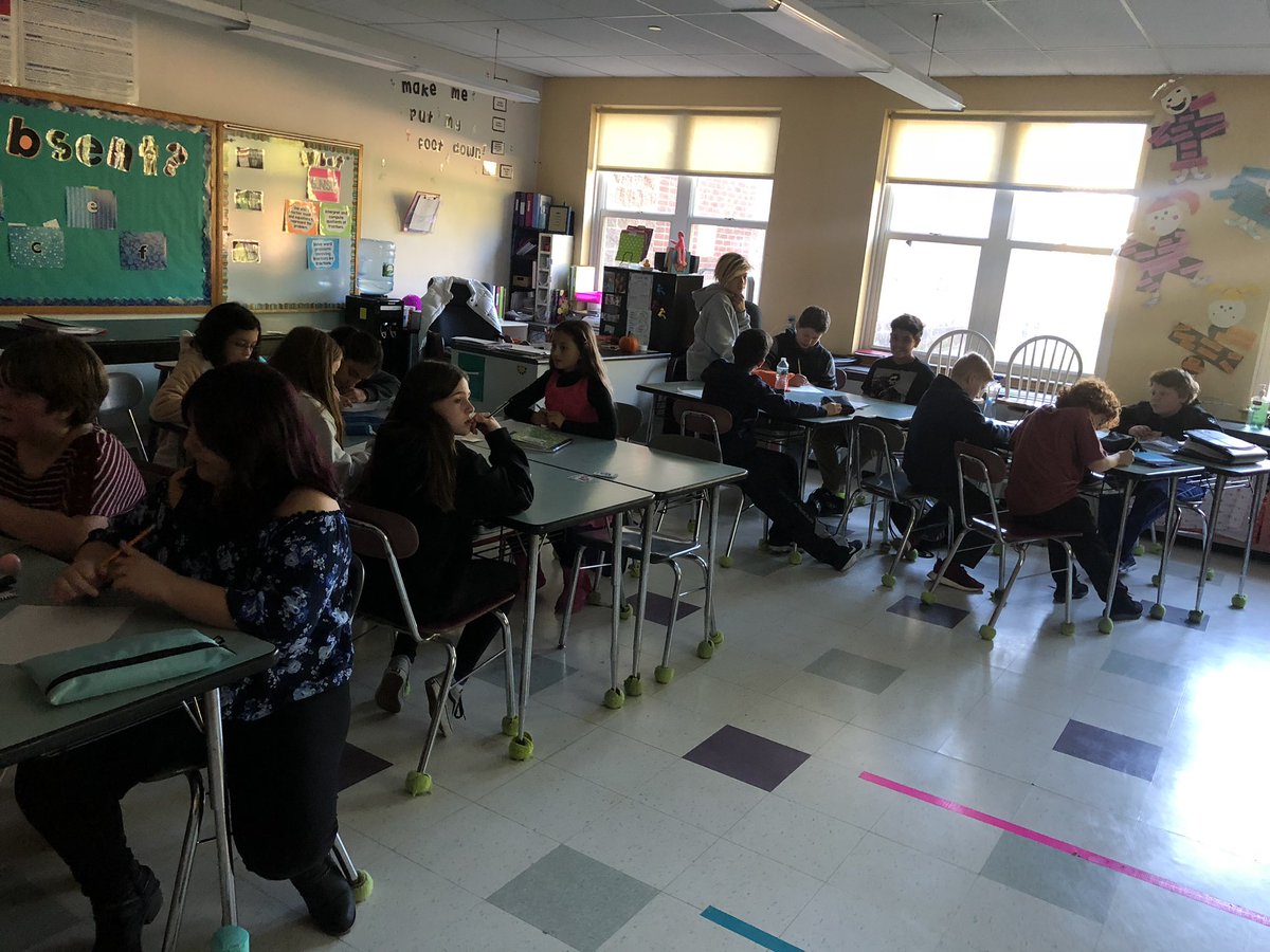 msmoura11's tweet image. Playing trashketball to review fraction operations #HMSMonday #betterthanaworksheet #cooperativelearning