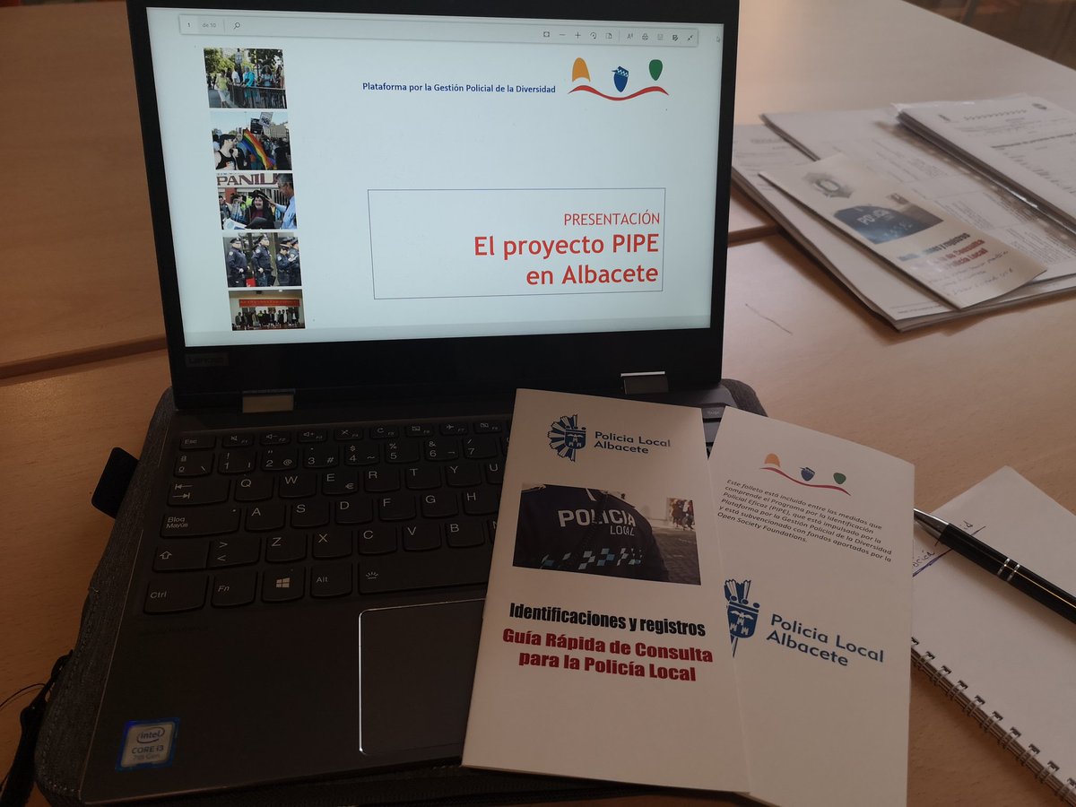 shaila_vg's tweet photo. 📢 En la @PoliciaAlbacete nos estamos reuniendo con los colectivos que representan la #Diversidad para darle forma a la oportunidad que representa el #ProyectoPIPE 👮‍♀️👮‍♂️ #coproducción #SeguridadCiudadana https://t.co/DRYev1f7Pc