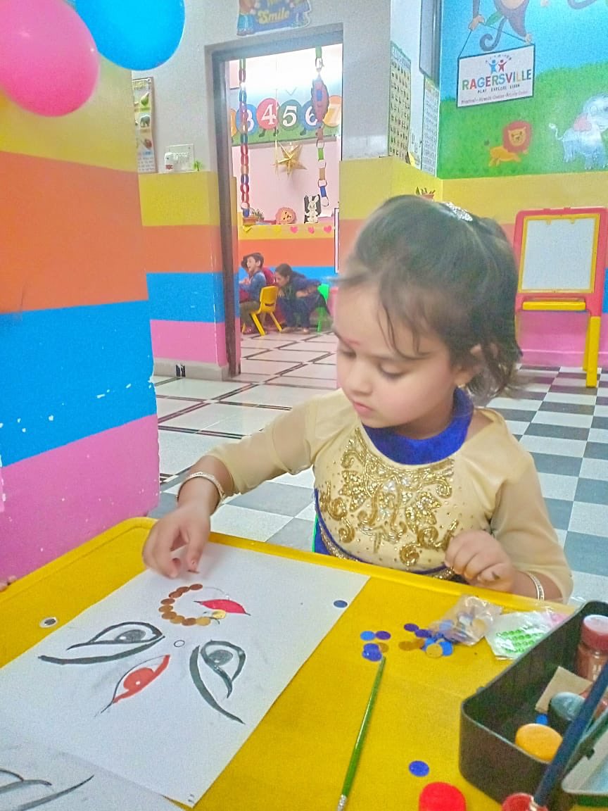 KonnectKid's tweet photo. Ragersville Jammu preschool know how to make the children enjoy while at the same time teaching them our culture and tradition at a very early age ! This is how they celebrated their Navratri. Kidkonnect is proud to be associated with Ragersville Jammu .
#Kidkonnect https://t.co/zr7CgRLHhF