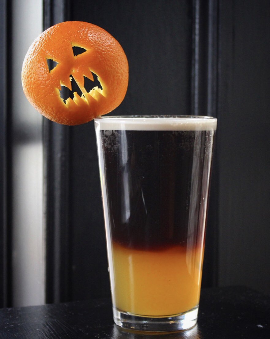 ACozyHome's tweet photo. Have you ever had a Black &amp; Blue? The colors &amp; flavors combined are perfect for Halloween! 👻🎃 https://t.co/4P1F82CK24