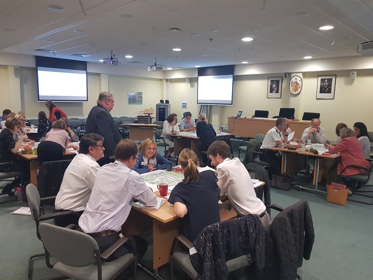 Fantastic event today on 'reuniting health and planning' in West Berkshire facilitated by @laurencecarmich <a href="/UWE_WHOCC/">UWE Bristol WHO CC</a>  and hearing good practice from Fiona Vosper <a href="/sgloscouncil/">South Glos Council</a> and Richard Kuziara on #healthynewtowns <a href="/HealthyOxon/">HealthyOxon</a> <a href="/WestBerksPH/">WBC Public Health</a> <a href="/ClaridgeShairoz/">Shairoz Claridge</a> <a href="/NHSEngland/">NHS England</a>