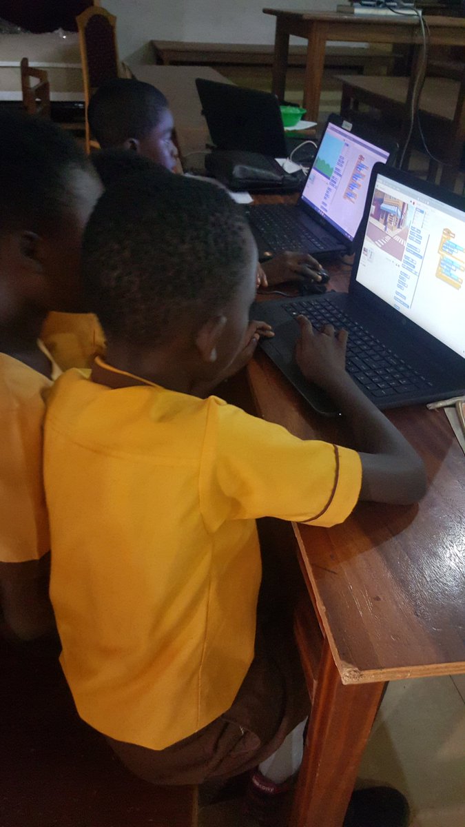 AbenaAsabea1's tweet image. Prempeh Basic B in Kumasi having their session during Africa Code week @Foundation_DO @sap4good @AfricaCodeWeek #Ilovecoding