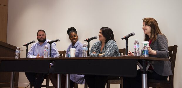 USCAnnenberg's tweet photo. Last day to register to #vote for midterm elections, Nov. 6. Why do #ourvoicesmatter? #PoliticalExperts at an #ascj panel share a few thoughts about #electionday2018 - @cbellantoni, @marcambinder, @melmason @latimes and Shaniqua McClendon @crookedmedia. https://t.co/rYKeXzOrAp https://t.co/B6LIrele0H