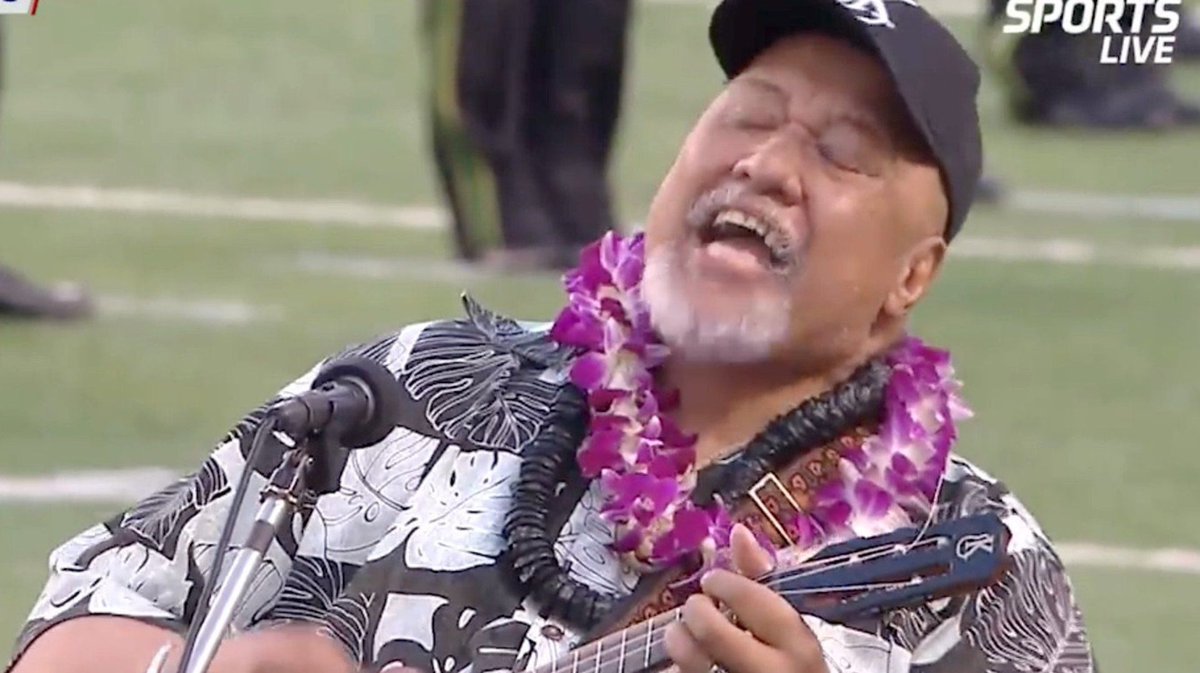 YahooEnt's tweet photo. Hawaiian singer Willie K. Stuns crowd with stirring national anthem makeover https://t.co/CmL4tMqiaA #MondayMotivation https://t.co/tmgLxVkbao