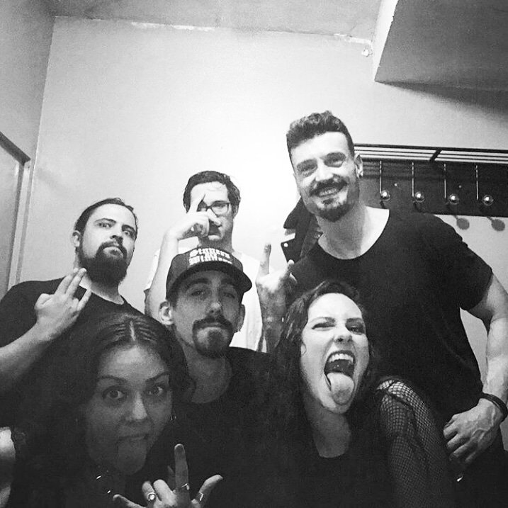 El pasado finde <a href="/Ytsejam6doit/">Marlon Brawndo</a> y Álex estuvieron tocando con la peña de #Outreach en su bolo junto a <a href="/risetofallband/">Rise To Fall</a> (cartelazo)!!!