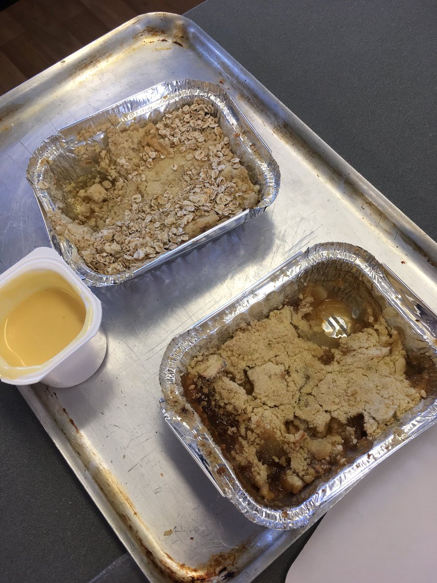 MissCNiDhufaigh's tweet image. First years today modified their berry crumble recipe as part of their continuous assessment #cookery #recipemodification #homeeconomics  @FingalCC