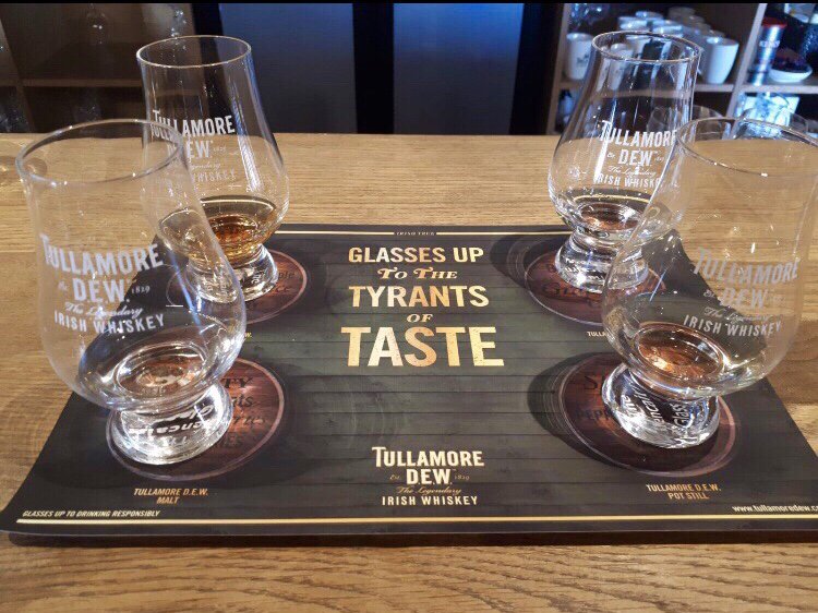 EventConsScot's tweet image. The sun is shining on Tullamore today - what a great start to our William Grant Brand Induction! 🥃🌞 #tullamore #tullamoreDEW #williamgrantandsons #brandinduction