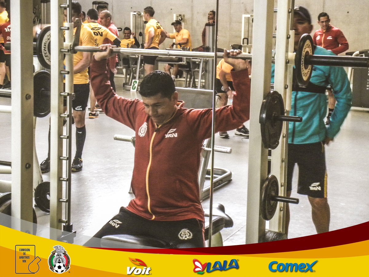 Comisión de Árbitros tweet media