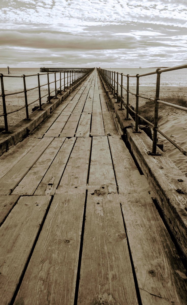 My photograph was taken yesterday at Blyth beach in the North East just before the rain came down I love this though hope you all do too. #fsprintmonday #blythbeach #WexMondays #photographs #photooftheday #piers #landscapes #prints