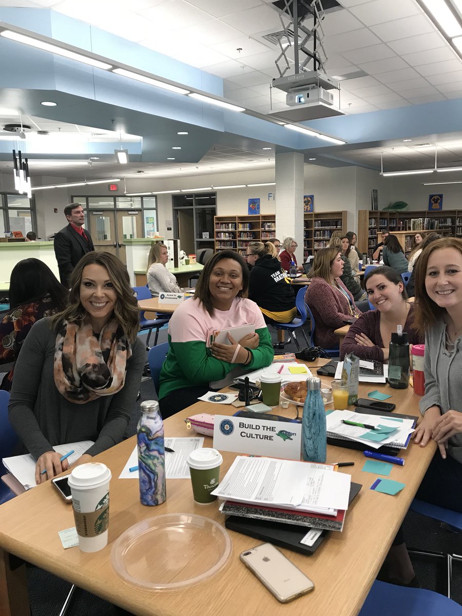 Caroline Fletcher (MsFletcher22) Twitter