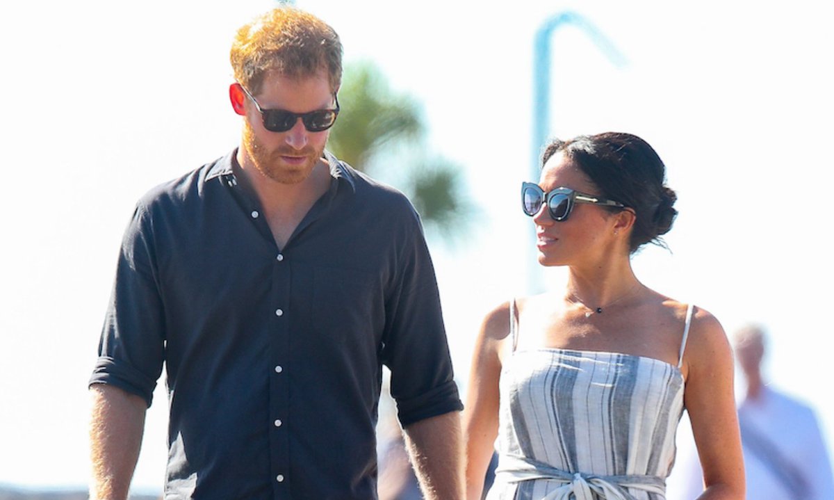 See what Prince Harry + Meghan got up to during their trip to Fraser Island ow.ly/iBN030mkmr9 https://t.co/FMlPLMCdwn