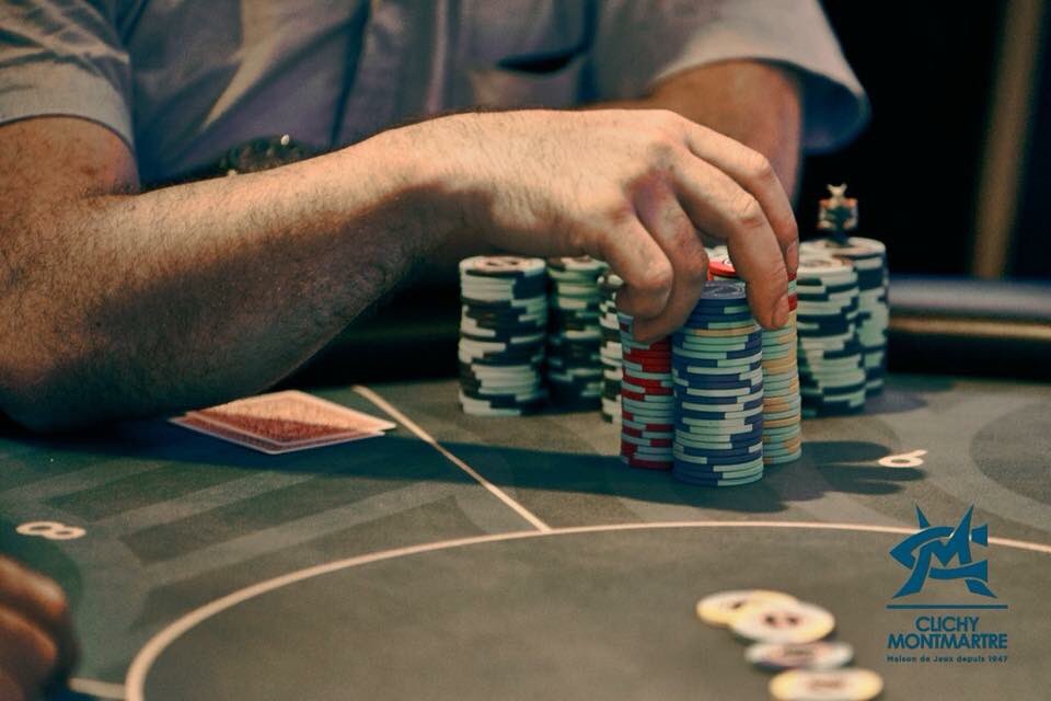 🔴 Concernant les cadeaux, nous avons reçu TOUTES les commandes ! Merci de venir les récupérer avant ce vendredi 26 Octobre, dernier délai ! Le Cercle sera ouvert de 14h à 20h pour celles et ceux qui ne sont pas encore venus récupérer leurs cadeaux ! Si pas dispo, envoyez un MP !