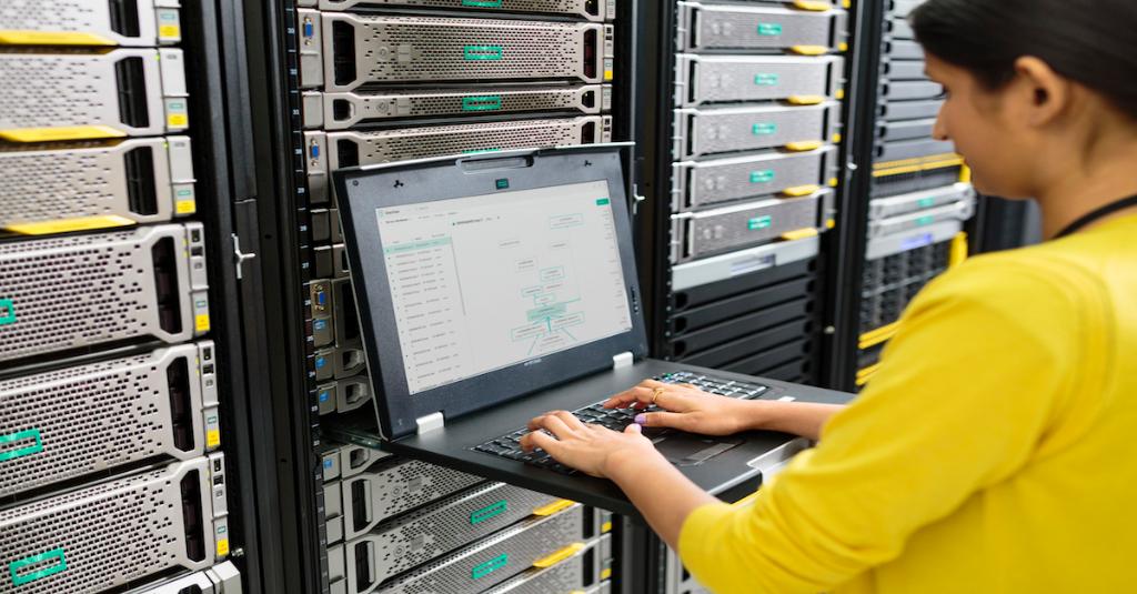 HPE_Storage's tweet image. Speed and simplify #storagemanagement with new dashboard and UI enhancements for the latest version of HPE #3PAR StoreServ Management Console. hpe.to/6007DF25v