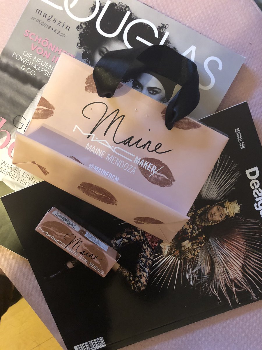 nsieh13's tweet image. Finally got hold it na .Nakarating  ng Germany 🇩🇪 ang lipstick mo @mainedcm  .My daughter like it . #macph #macphilippines #mainedcmformac #macdeutschland