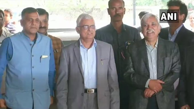 View image on Twitter
