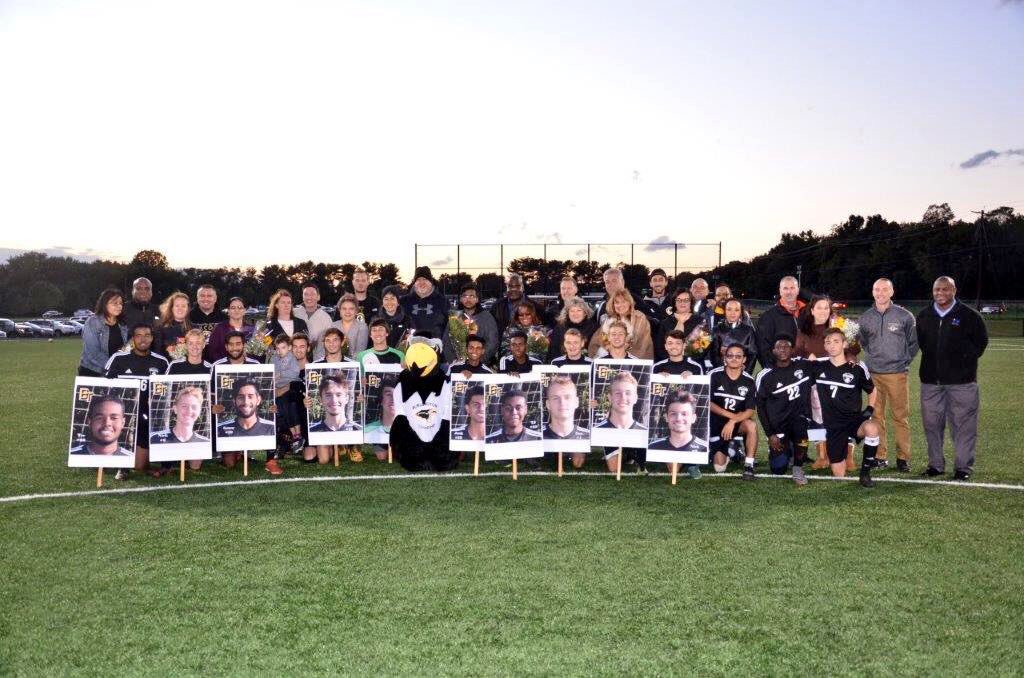 SianiStrong's tweet photo. Thank you to the BT Boys Varsity Soccer Team for their extraordinary efforts to bring awareness to cancer & other blood & bone disorders & raising money for Siani Strong Foundation in order to help us to keep helping families! #sianistrong @bthsathletics @btboysoccer https://t.co/NCh2HBPnr5