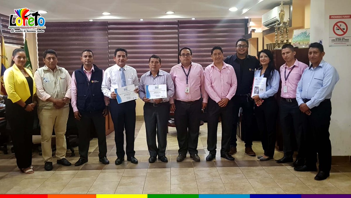 GADMLoreto's tweet photo. #MinutoCívico
El @GADMLoreto recibió por parte de representantes de @Salud_Ec - @Salud_CZ2 #Orellana, un certificado que declara a este Municipio  “ESTABLECIMIENTO 100% LIBRE DE HUMO DE TABACO” 
https://t.co/ishChgRZ1l https://t.co/J60Hdp8Qxz