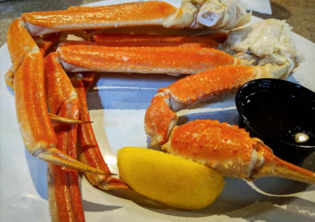 AWShucksVA's tweet photo. Time for All You Can Eat Crablegs!  This amazing special starts at 5pm and lasts until we run out, and Happy Hour happens from 4-7pm.  It's a great night to come visit us at Shucks! 🦀🍹🦀🍺 #happyhour #norfolk #757 #seafood #crablegs #nomnom #norfolkseafood #norfolkhappyhour https://t.co/nKwazTOxPi