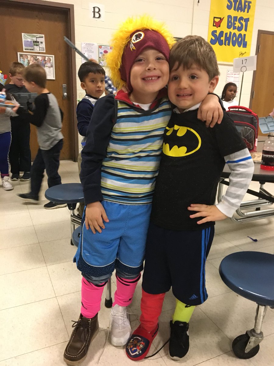 kimshodges's tweet photo. Promote Respect Spirit Week at JRES... check out our “Unique Day” Fun! #ONEccps #jacobsunited https://t.co/X8bxp2UaNN