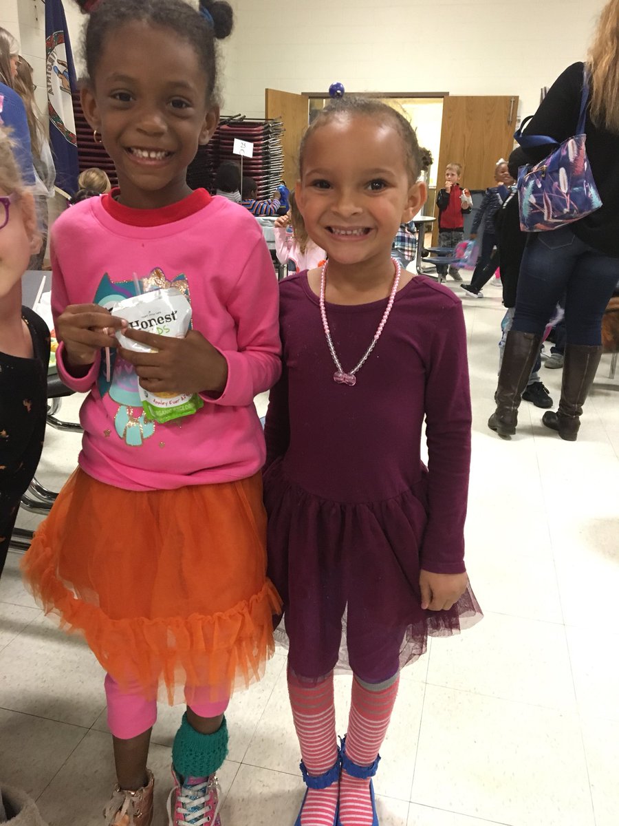 kimshodges's tweet photo. Promote Respect Spirit Week at JRES... check out our “Unique Day” Fun! #ONEccps #jacobsunited https://t.co/X8bxp2UaNN