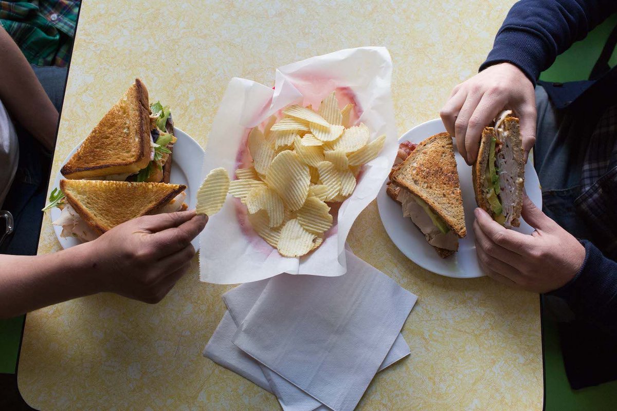 EdibleWC's tweet image. Your answer to that old-age question: 'what's for dinner?'  buff.ly/2wuSAhJ