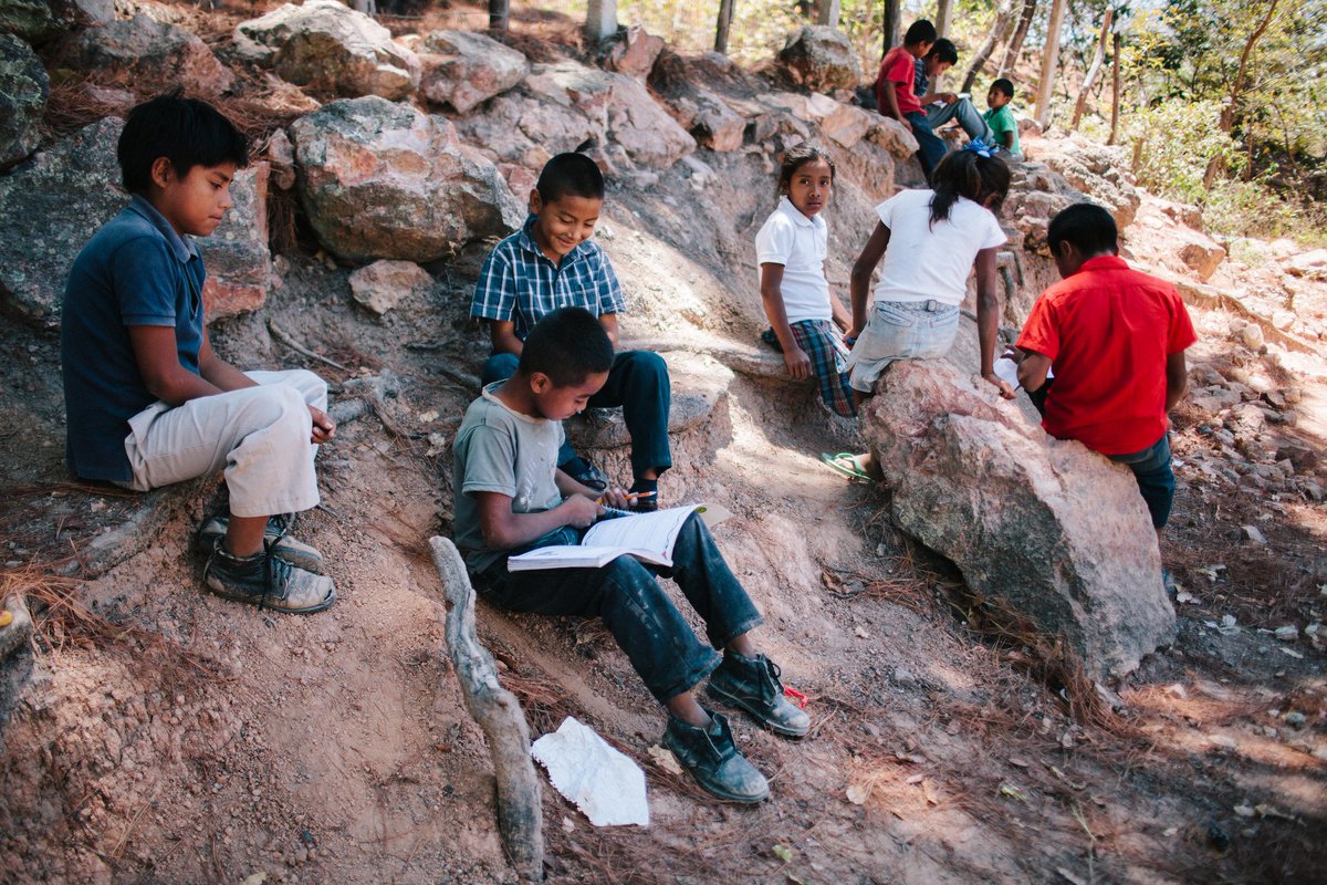 Fabretto's tweet photo. #Literacy is crucial for a child's future.That's why we help children master #reading as early as possible. 

#literacy4all #reading #sdg4 https://t.co/7EpV5D3UBP