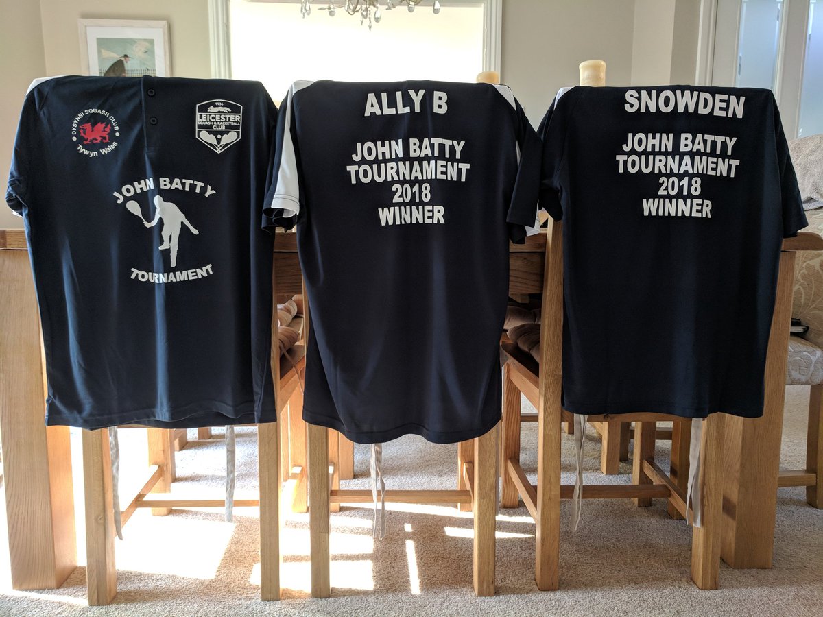 jimbob1965's tweet photo. Excellent @johncbatty Tournament winners' shirts by @iPROSPORTS which arrived today. 2 in post to recipients but 3 to be handed over in person next Tue 30th Oct as we've organised doubles match @MHSRC pair v @LeicesterSquash pair. Our @SquashLeicester singles teams 2v1 also meet! https://t.co/45SkGtH1Tx