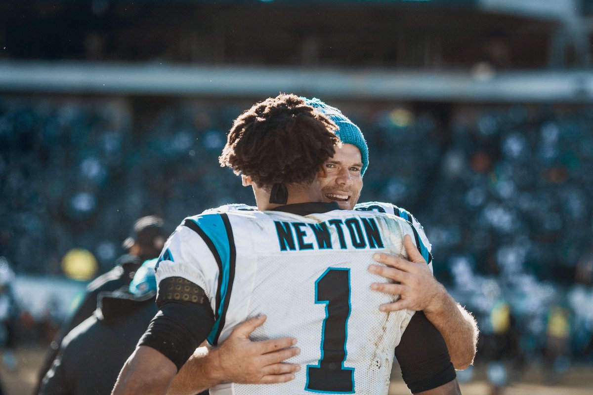 Brothers don’t shake hands...

Brothers gotta hug!!!