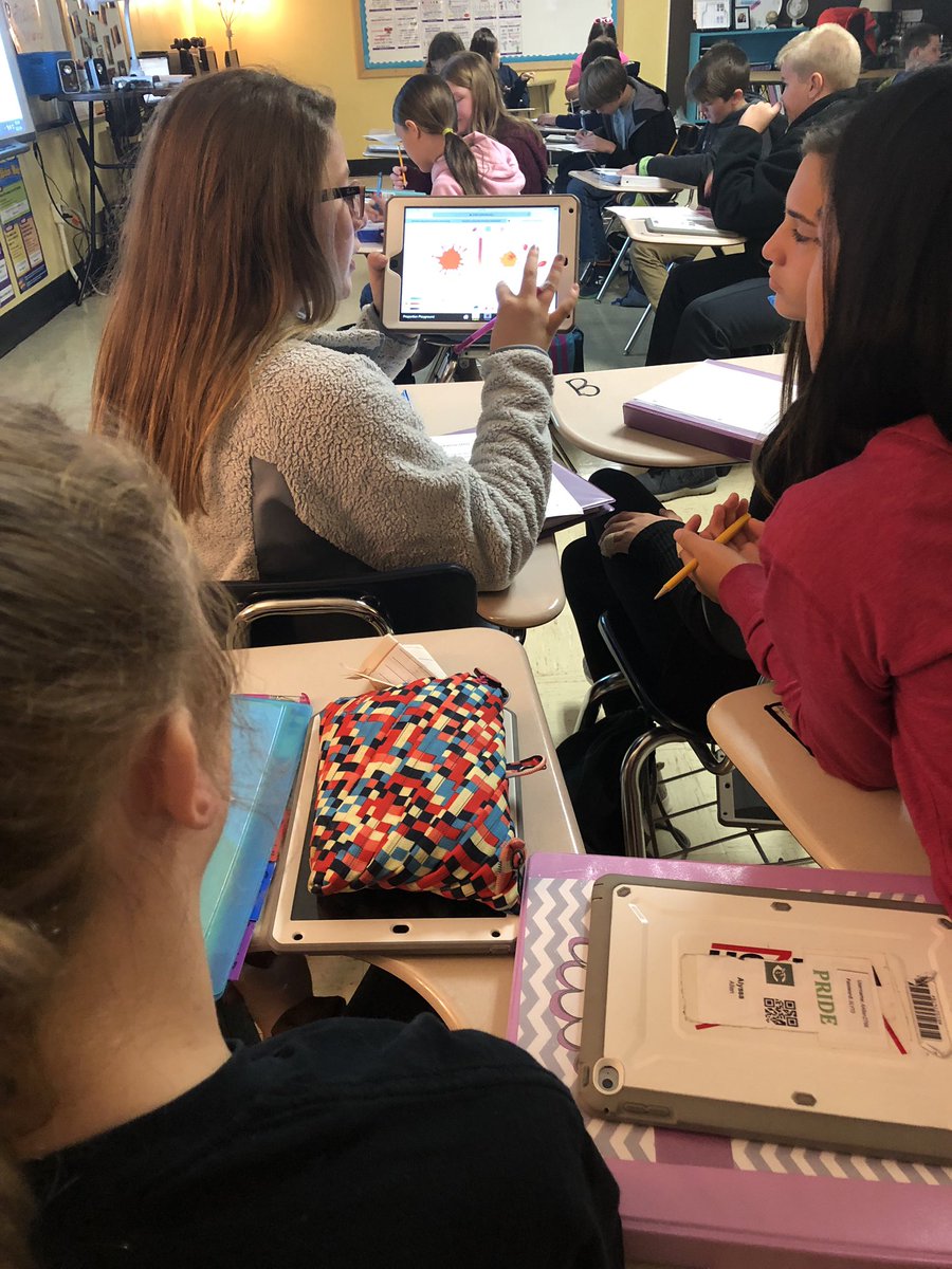 CMS_Morris's tweet photo. Mixing paint to make equivalent ratios! #mathargumentation @dpvils @PhETsims @DigitalPromise @HolmesShayna https://t.co/dYmKwhZO3Y