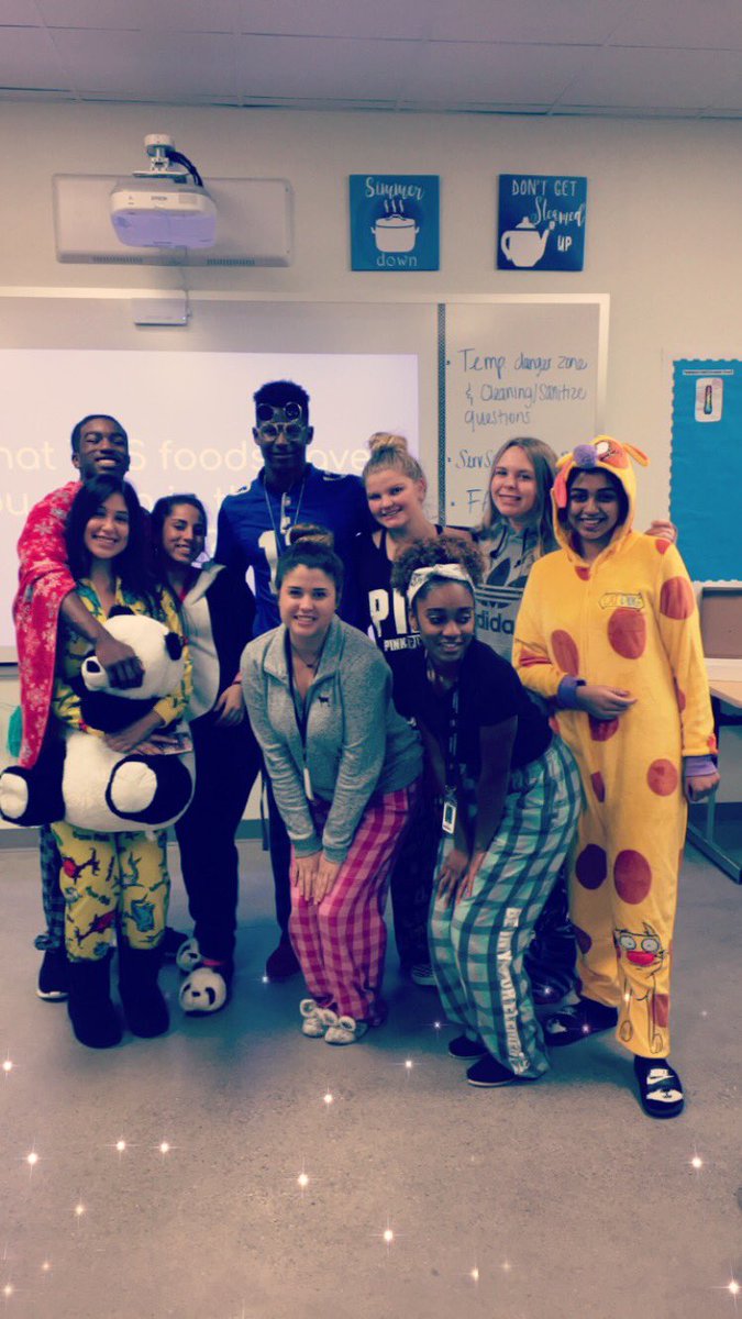 #pajamaday last week was AWESOME! Looking forward to see everyone dressed up for red ribbon week 😄