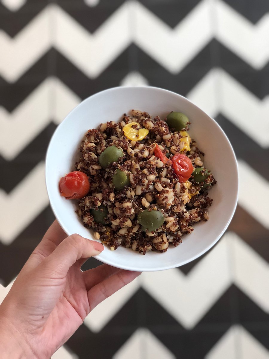 NOON Equation: Red Quinoa + Farro + Tomato Confit + Castelvetrano Olives = A healthy dose of Mediterranean flavor that will leave you feeling energized for the rest of your California day.  #swoonfornoon