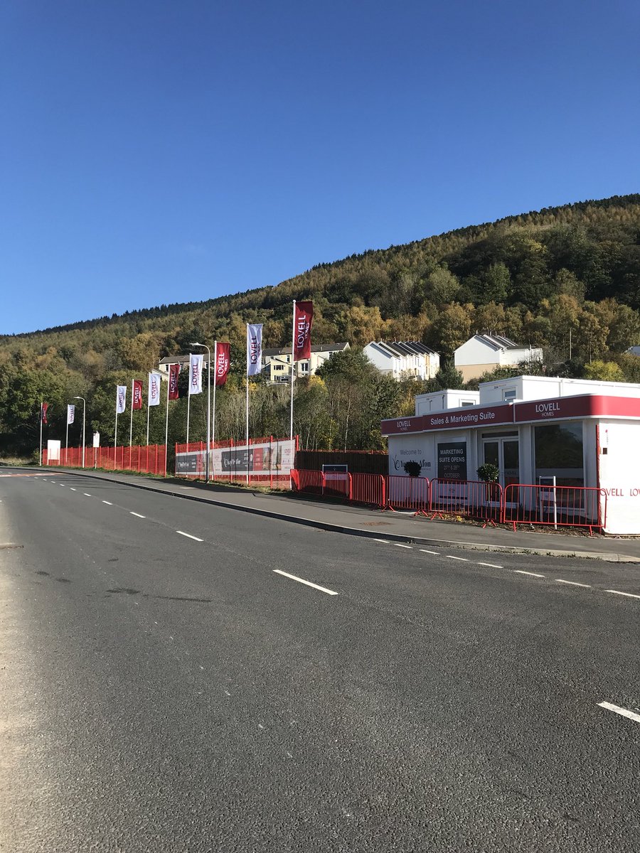 What a lovely day for the official Breaking Ground Event at our new development, Ymyl Yr Afon in Merthyr Vale <a href="/Lovell_UK/">Lovell</a> @MerthyrHousing @MerthyrCBC <a href="/HafodHousing/">Hafod Housing</a> 🏡🏡🏡