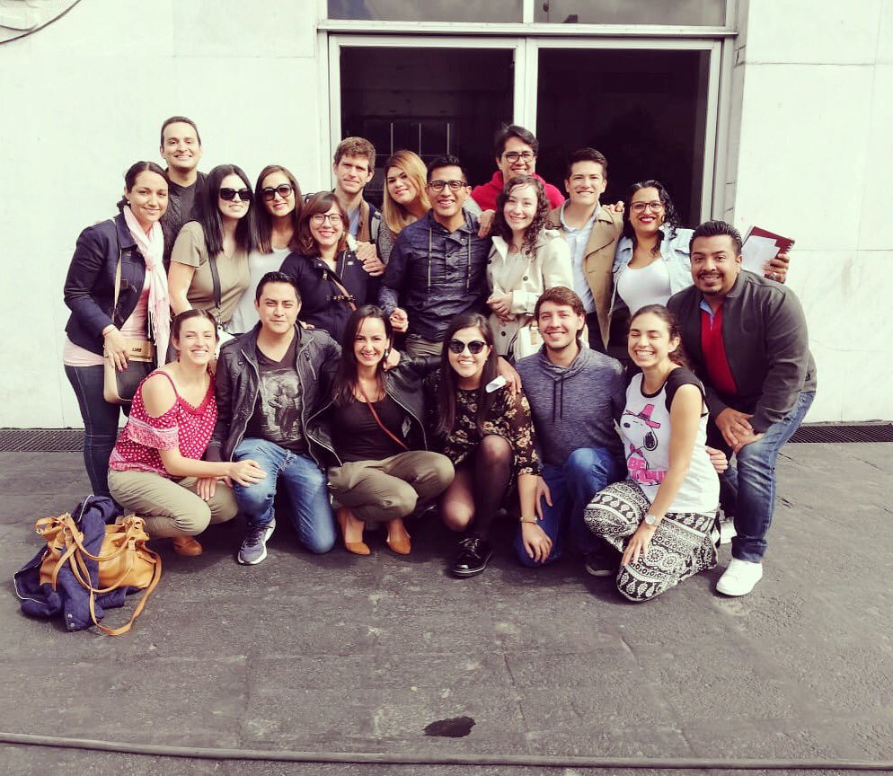 G_BouneMani's tweet photo. Dios repartió suerte, y nosotros arte! Día de puertas grandes! Ahí se fue el último PUEM de ginecología y obstetricia 🤓
#R4GO #INPER https://t.co/BbvslD4o37