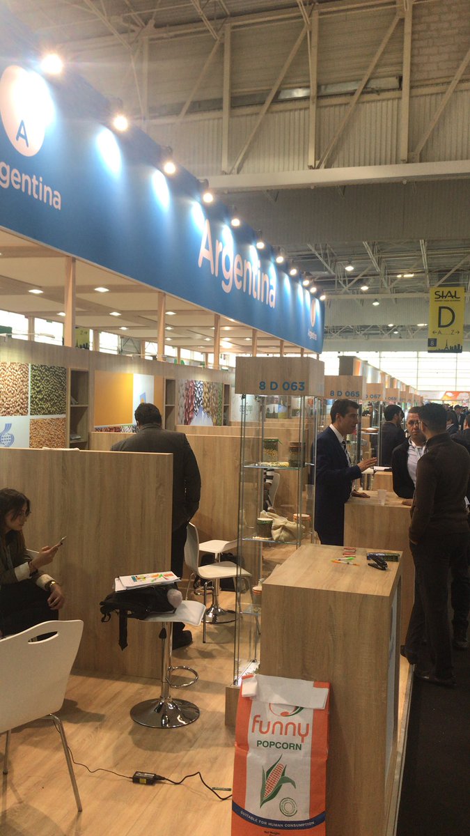 lamaluca_arg's tweet photo. Segundo día en #sial !! https://t.co/RqSzxLNbr3