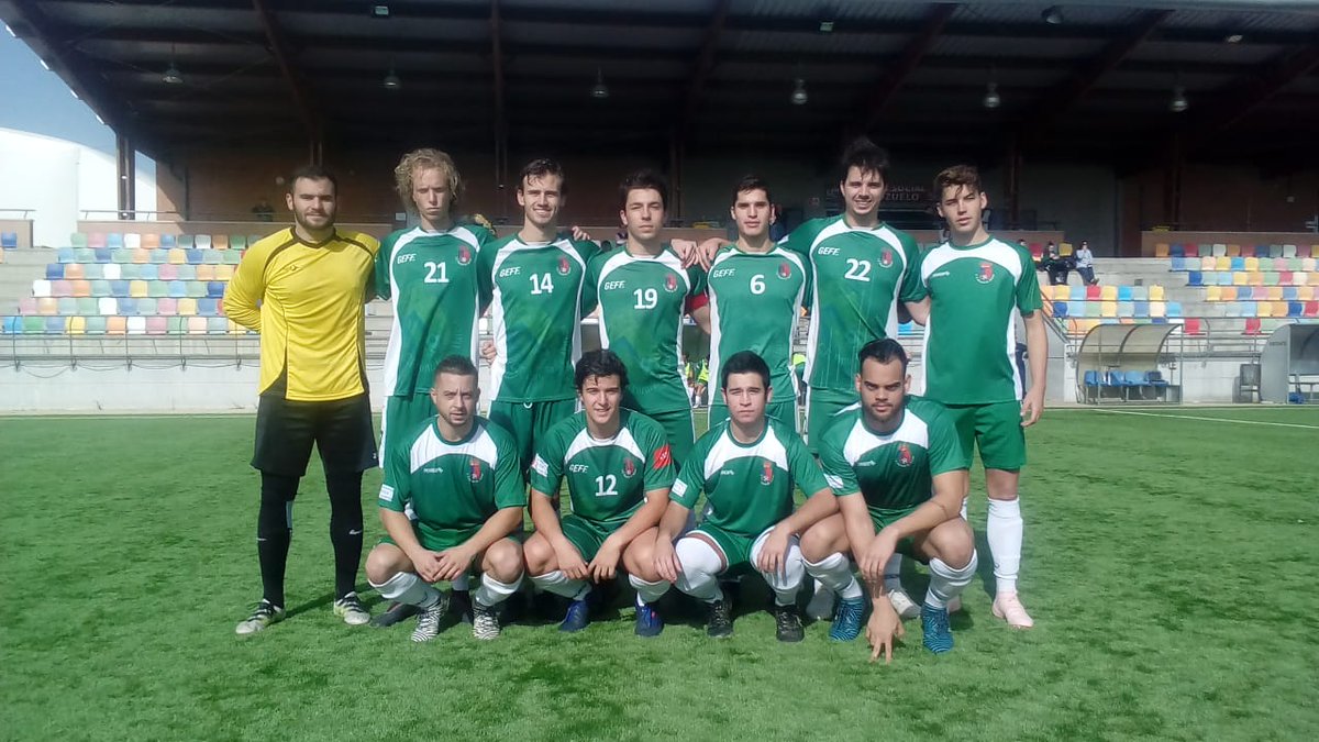 CFPozueloB's tweet photo. No pudo ser(0-3) ante un @torrelodones B. Segunda derrota consecutiva que nos hace perder los primeros puestos. Pensando en retomar la senda de la victoria el próximo domingo. #vamosverdes #todoalverde https://t.co/YOIhAkUktQ