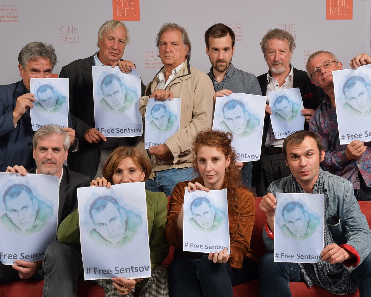 Cinemed1's tweet image. La famille @RGuediguian soutient Oleg Sentsov 
#Cinemed40 #FreeOlegSentsov