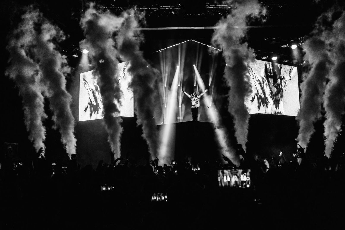 russdiemon's tweet photo. MSG #ZOO

📷 : @Raiamarialaura https://t.co/RIM9Zg06zI