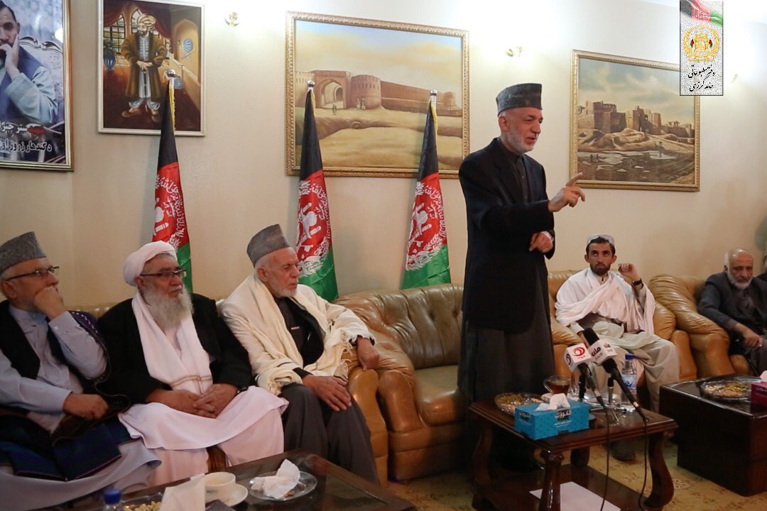 KarzaiH's tweet photo. Hamid Karzai and colleagues visited #Kandahar to extend his deepest condolences on the tragic loss of Shaheed General Raziq. Paying tributes to the shaheed general for his services, former President said, “General Raziq paid an ultimate sacrifice to protect our people &amp; country”. https://t.co/OvHnyzkfp5
