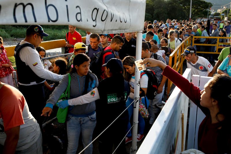 STForeignDesk's tweet photo. Violent deaths of Venezuelans in Colombia more than triple in 2018 https://t.co/WRCiYTZfpY https://t.co/vQU0IwNzpb