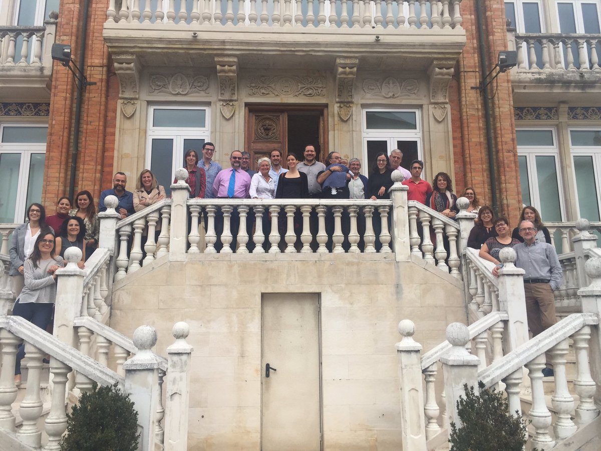 juaninavas's tweet image. #MatematicasRRSS Muchas gracias a los participantes en el seminario Uso de las Redes Sociales en el aula de matemáticas 😘😘😘 Han sido unos días de aprender mucho, compartir experiencias y buenos momentos.