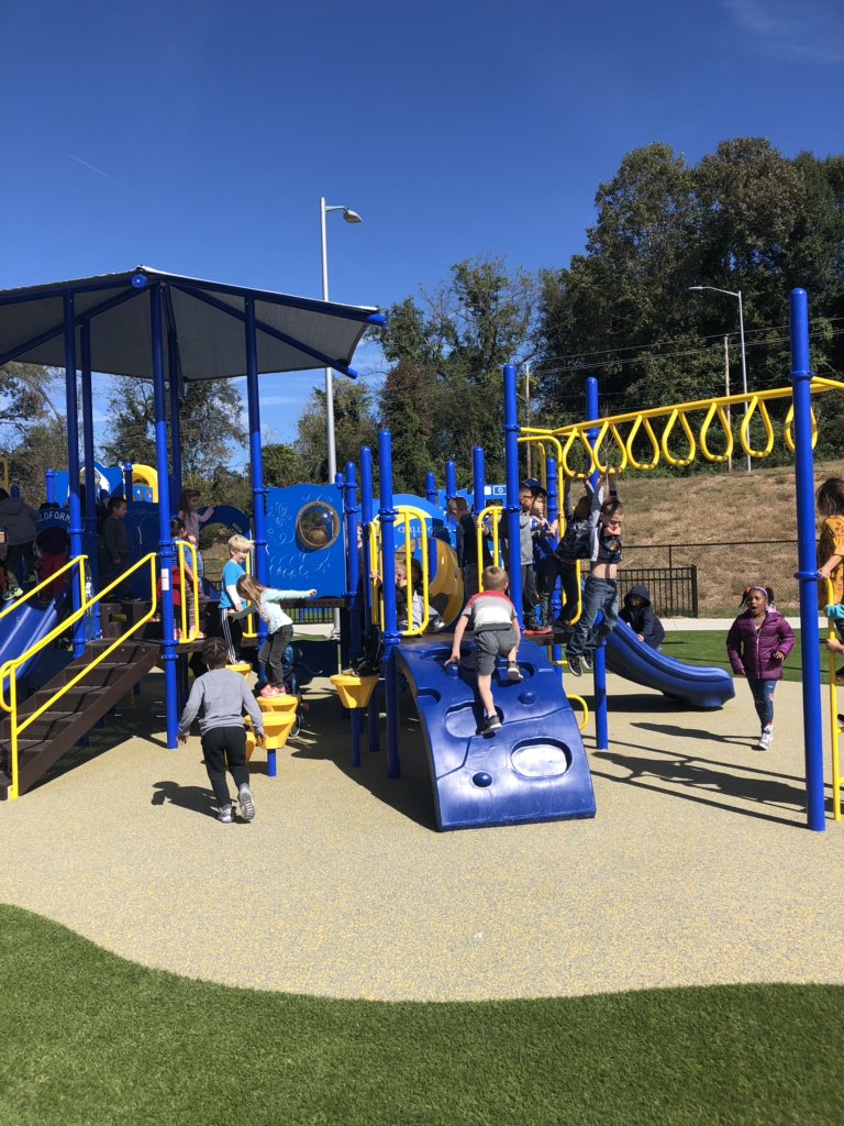 JenBrittain22's tweet photo. Kinders at MVES are so excited to try out the gorgeous new playground! #brainbreaks #ignitelearningBCPS #brandnewbobcat https://t.co/m0QZLEnsRm