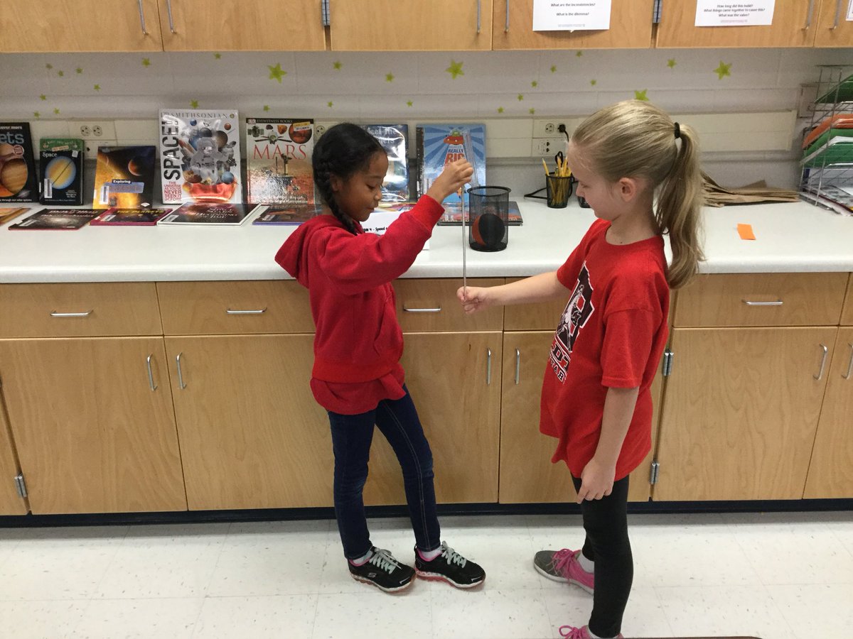 osierra022's tweet photo. Minds-on; hands-on learning station.  Students working on astronaut training stations.  @NISDGTAA @NISDBoldt #thisisboldt #ThisIsNorthisde https://t.co/h8wBy9Z65V
