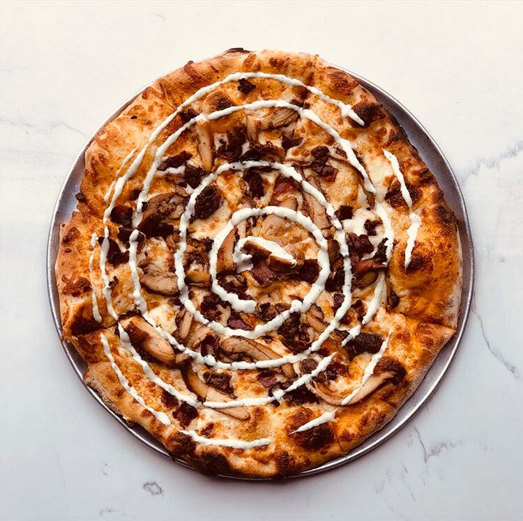 theplateapp's tweet photo. BUFFALO. RANCH. CHICKEN. PIZZA.

$5 slices/$16 whole pie. Only at CENTRAL!

Hungry yet? Download the app to find more Lafayette specials and deal!
#PLATE #Lafayette #EatLocal https://t.co/UUt2dNyF4U