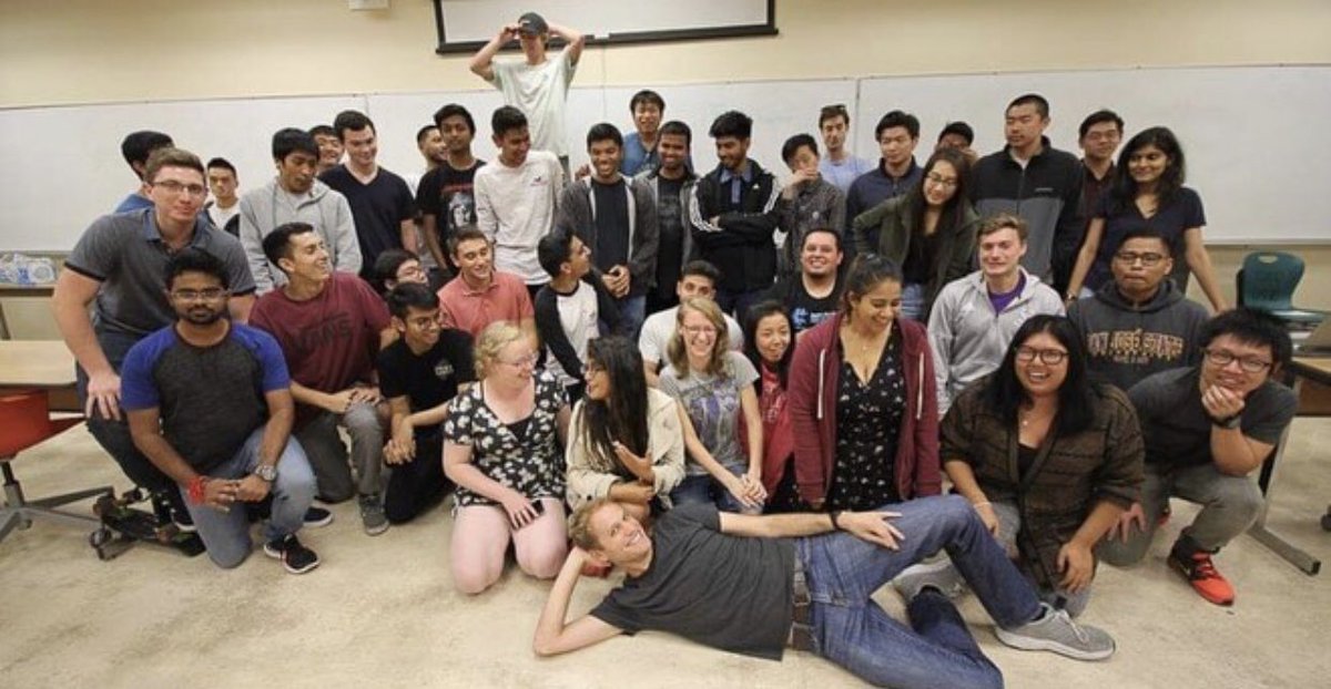 SpartanHL's tweet image. New member bonding ✅ thanks for coming out! #SpartanHyperloop #SJSUEngineering #LetsGooooo #InnovationForTheFuture