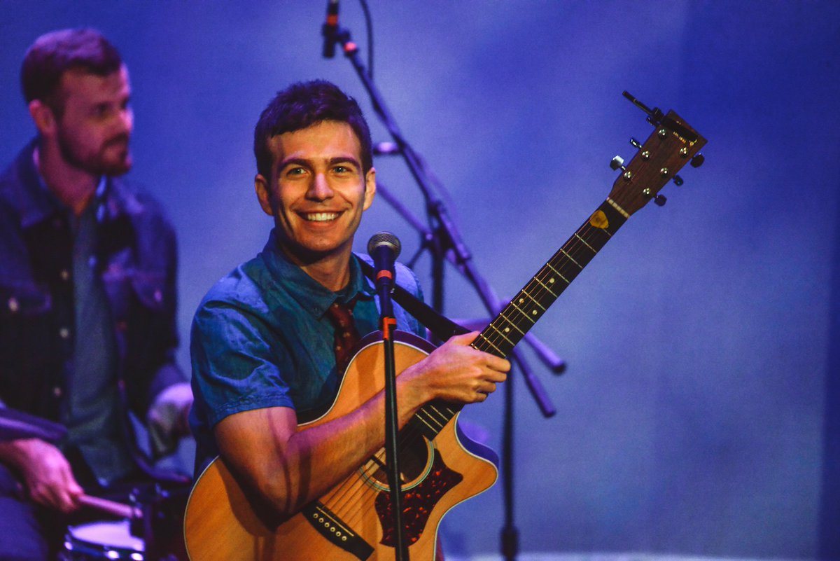ChappaquaPAC's tweet photo. Mark your calendars! Join us on November 3rd as we welcome @timkubart to our stage! Tim’s concerts are an indie-pop dance party for all ages, with songs that celebrate real-life kid and family moments and milestones. Visit https://t.co/EuyOmHJBOb for more information! #ChappPAC https://t.co/8Gv84eHeAQ