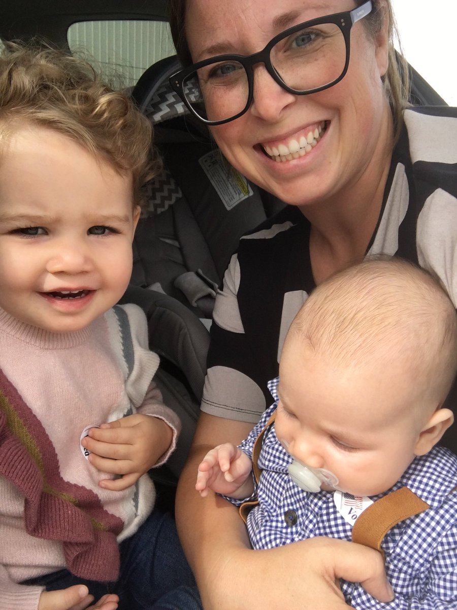 VanessaAdiaTX12's tweet photo. Voting is a family affair! #EarlyVoting #TakeBack12 #TheFutureIsVoting https://t.co/ifUtAEJZtR