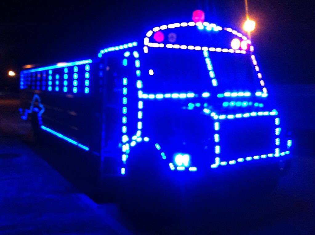 CHIVA PARRANDERA para 55 personas PAQUETES e INFO WhatsApp 67817815 #chivasparranderas #chivaparrandera #rumbapanama