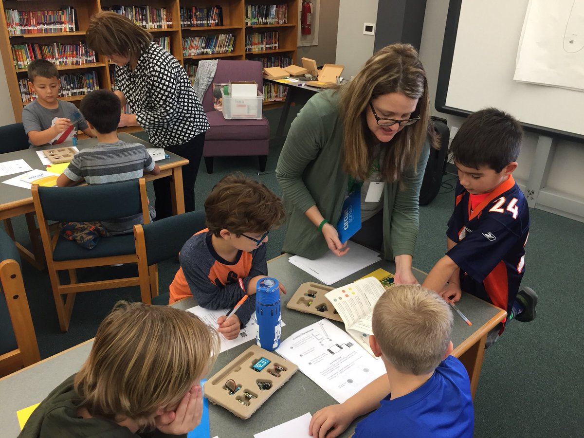Playwrites, structural engineers, &amp; electrical engineers hard at work during Makers Space Monday!