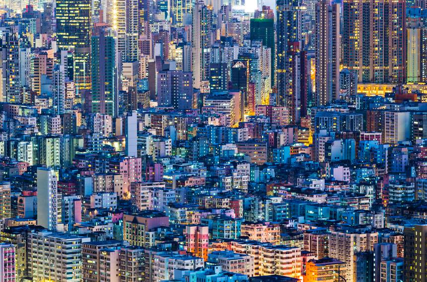 "Feeding 10 billion people by 2050 will mean eating a lot less meat.." #populationexplosion #sustainability #reducetarian <a href="/TreeHugger/">Treehugger.com</a> ow.ly/U6PW30meXmv